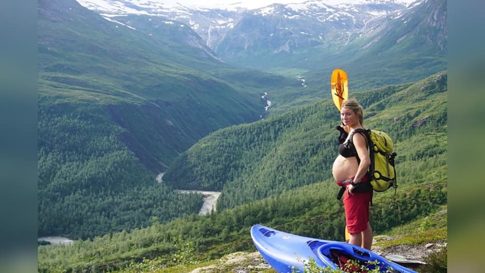 Can Pregnant Women Do Kayaking? Safety Tips and Expert Advice Can Pregnant Women Do Kayaking
